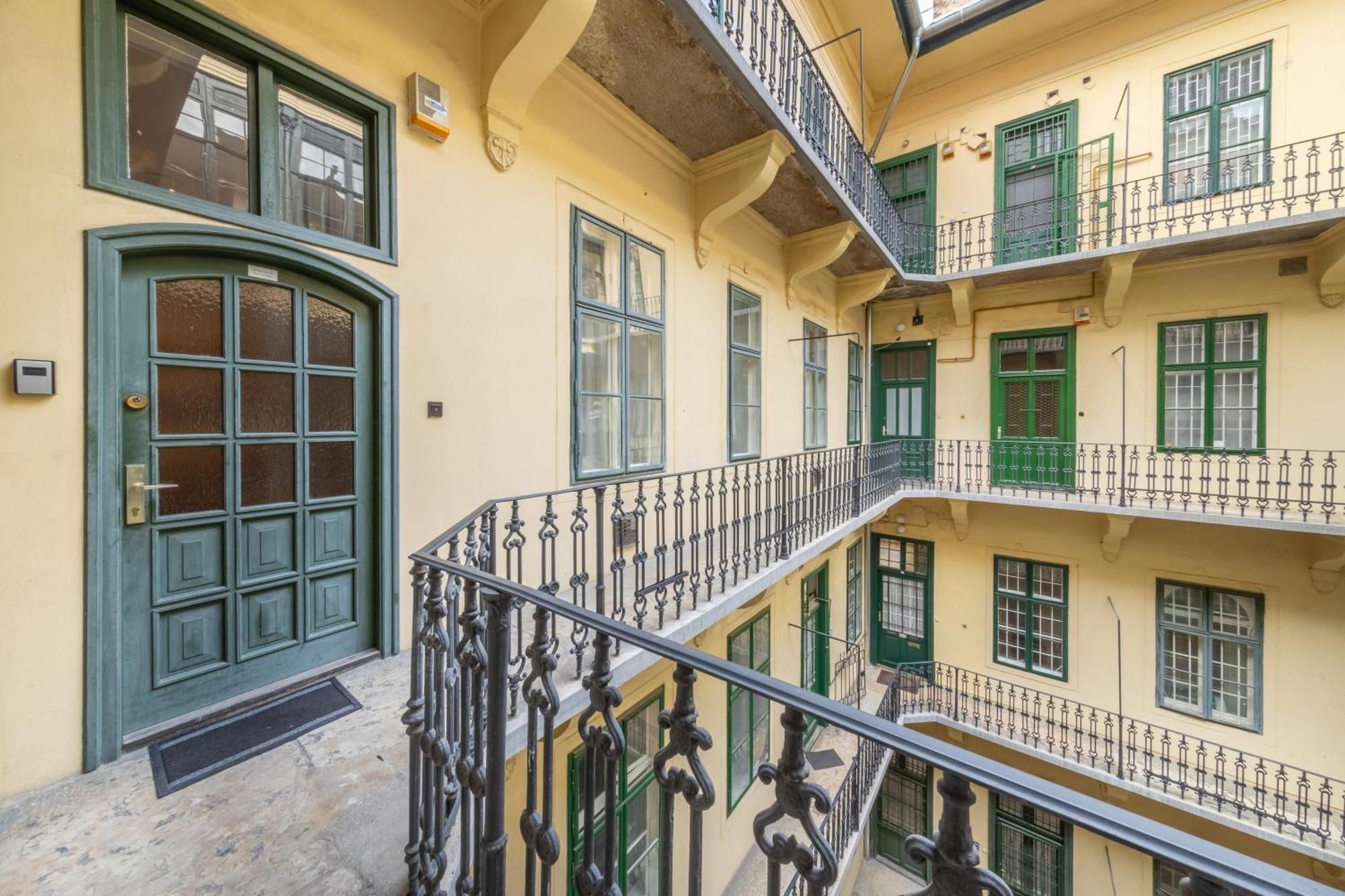 Hungarian Souvenir Apartman Budapest Kültér fotó