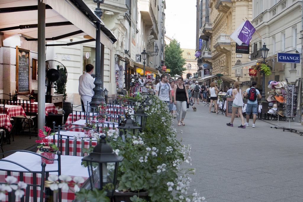Hungarian Souvenir Apartman Budapest Kültér fotó